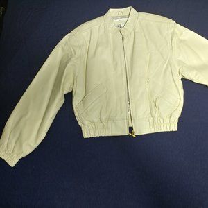 Womens Colebrook & Co. Vintage Cream color 100% Leather Bomber Jacket.